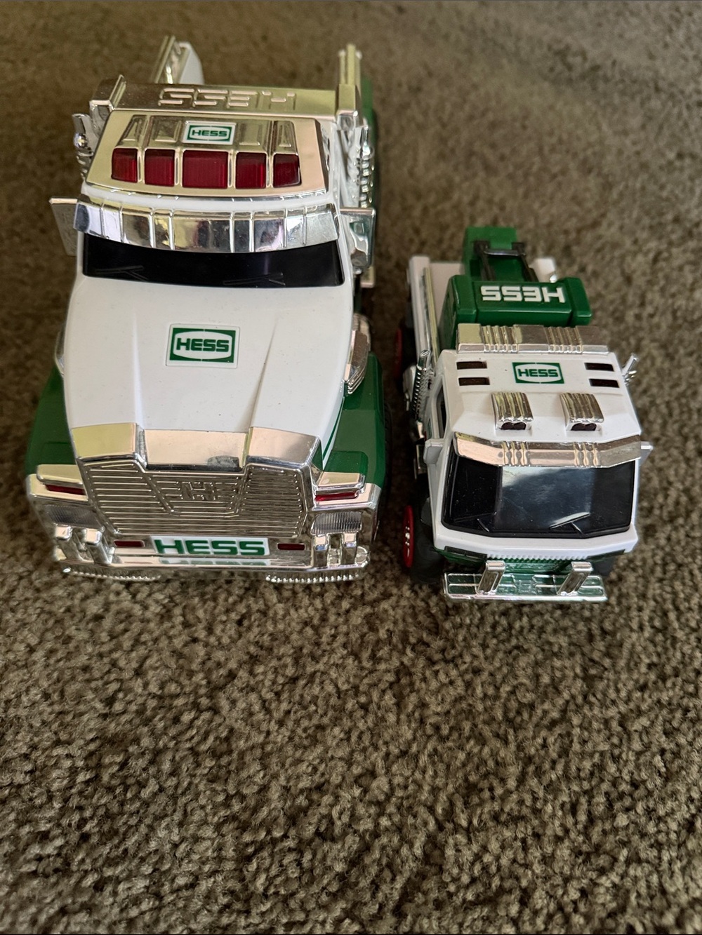 Hess 2019 Green & White Toy Truck Duo - Kids Toys